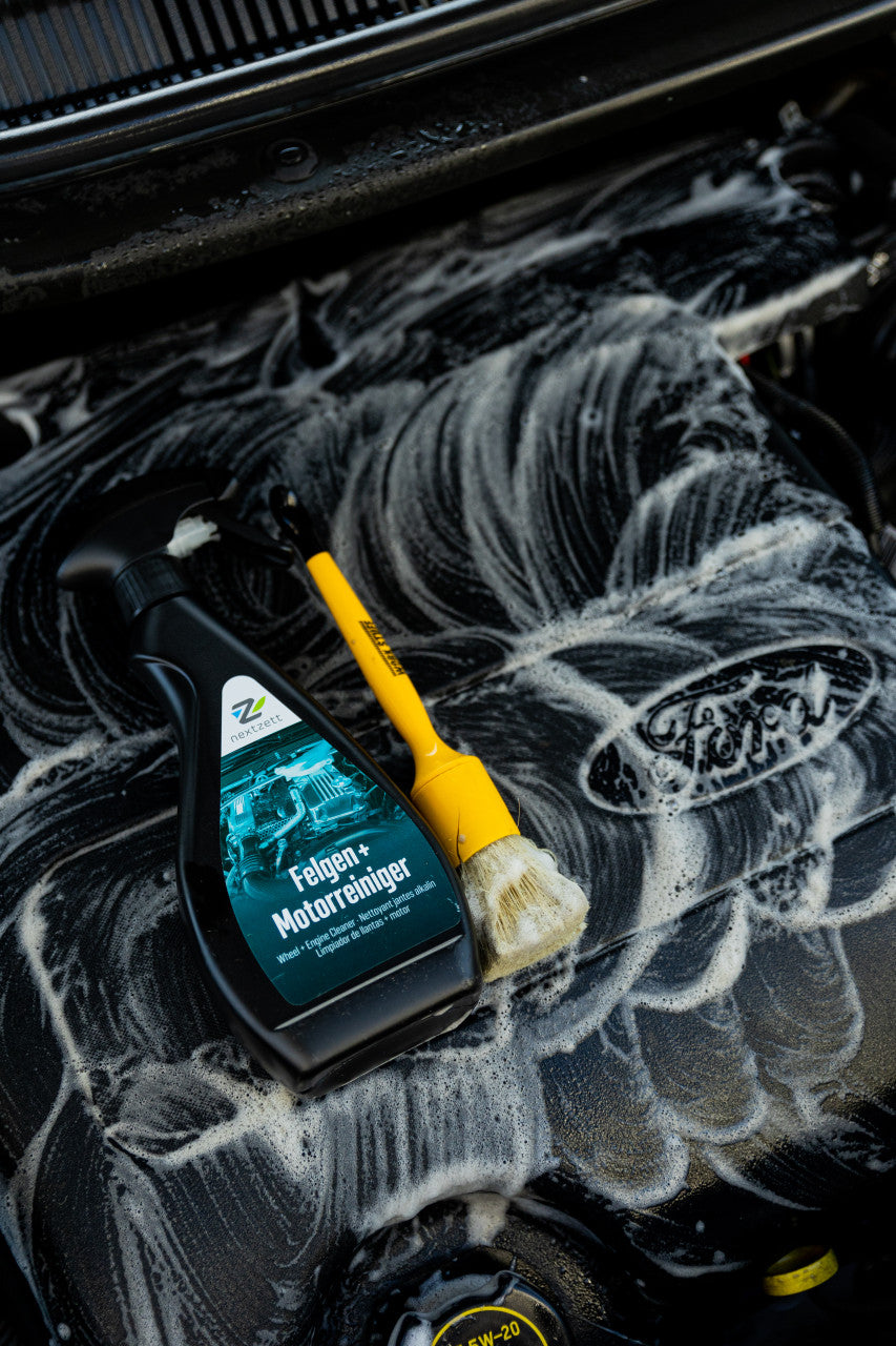 nextzett Wheel and Engine Cleaner for cleaning engines